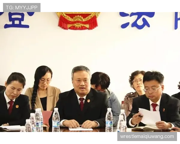 违规换人判罚要点:裁判停止比赛与处置流程 违规换人判罚要点:裁判停止比赛与处置流程